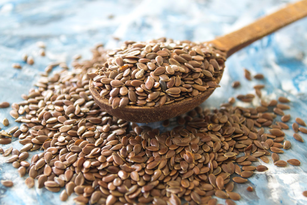 eat flax seeds to reduce cellulite and have a nice butt